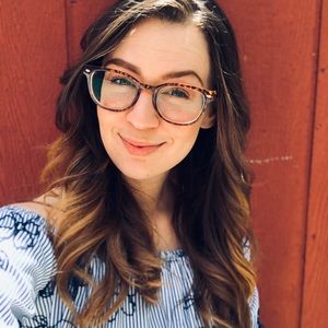 Meet your Posher, Abagail